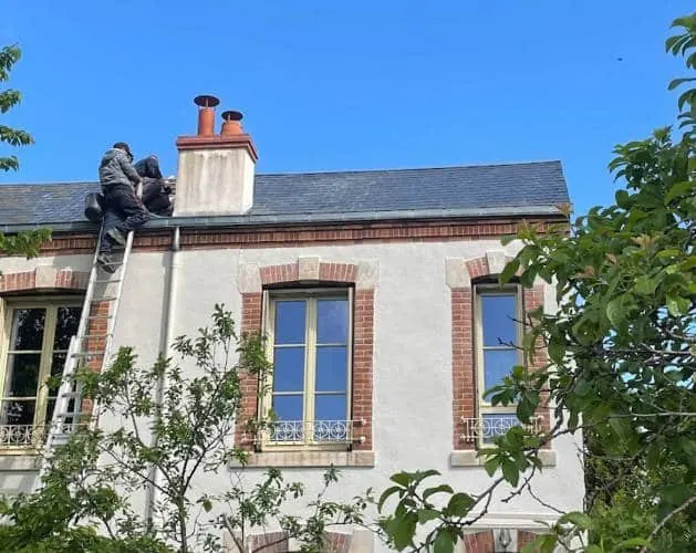 Recherche de fuites et infiltrations à Olivet par Steve Schartier, artisan couvreur