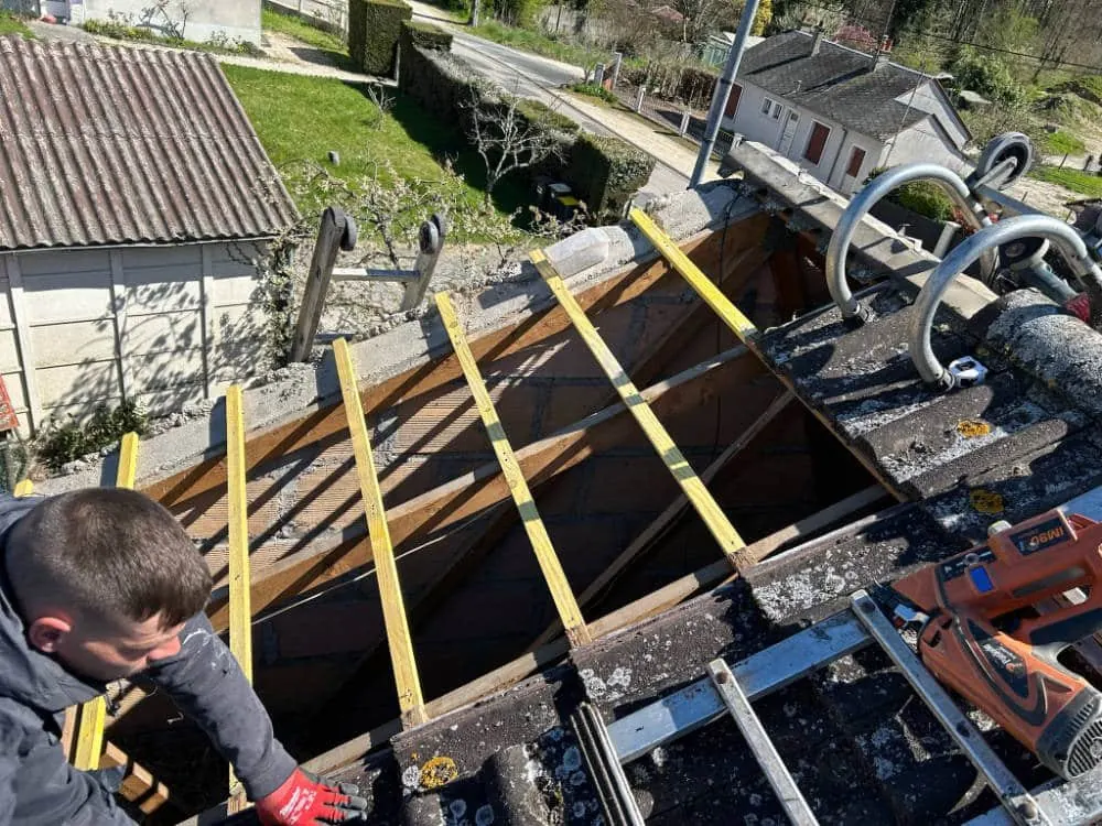 Écran sous-toiture et liteaunage dans le Loiret