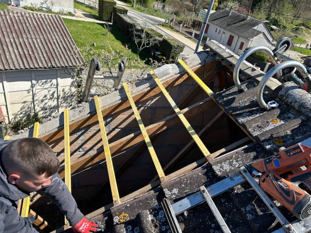 Rénovation de toiture à Saint-Jean-de-la-Ruelle<br> avec Steve Schartier, un professionnel des travaux de toiture